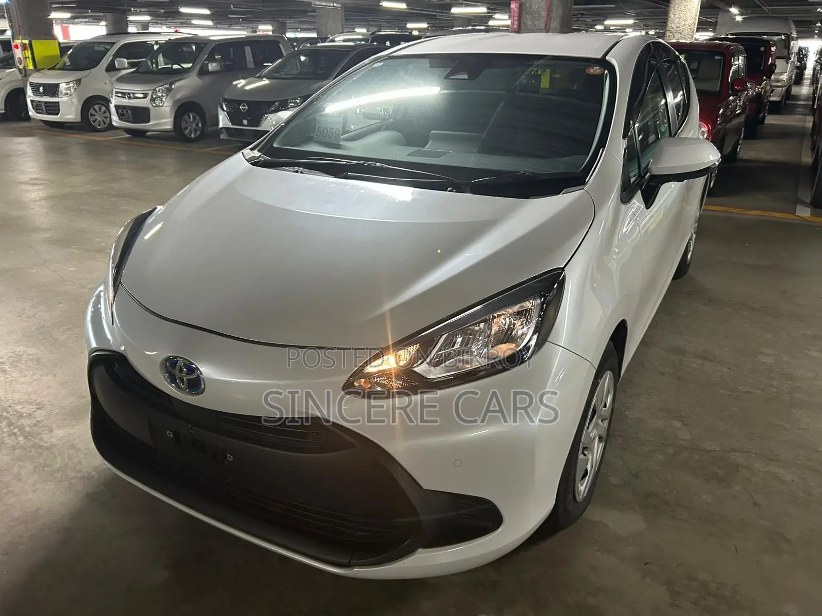 Toyota Aqua 2022 Pearl
