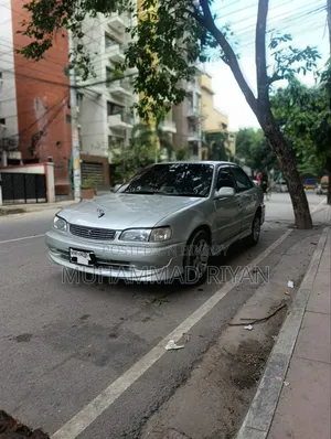 Toyota Corolla 2000 Silver