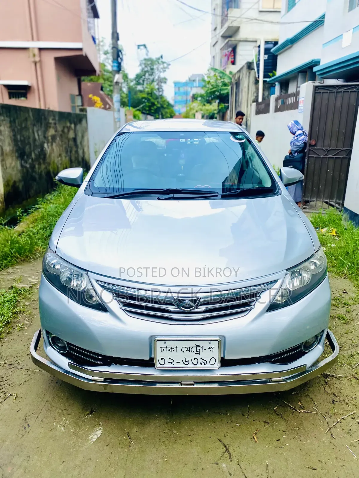 নিউ টয়োটা অ্যালিয়ন ২০১২ সিলভার