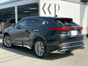 Toyota Harrier 2022 Black