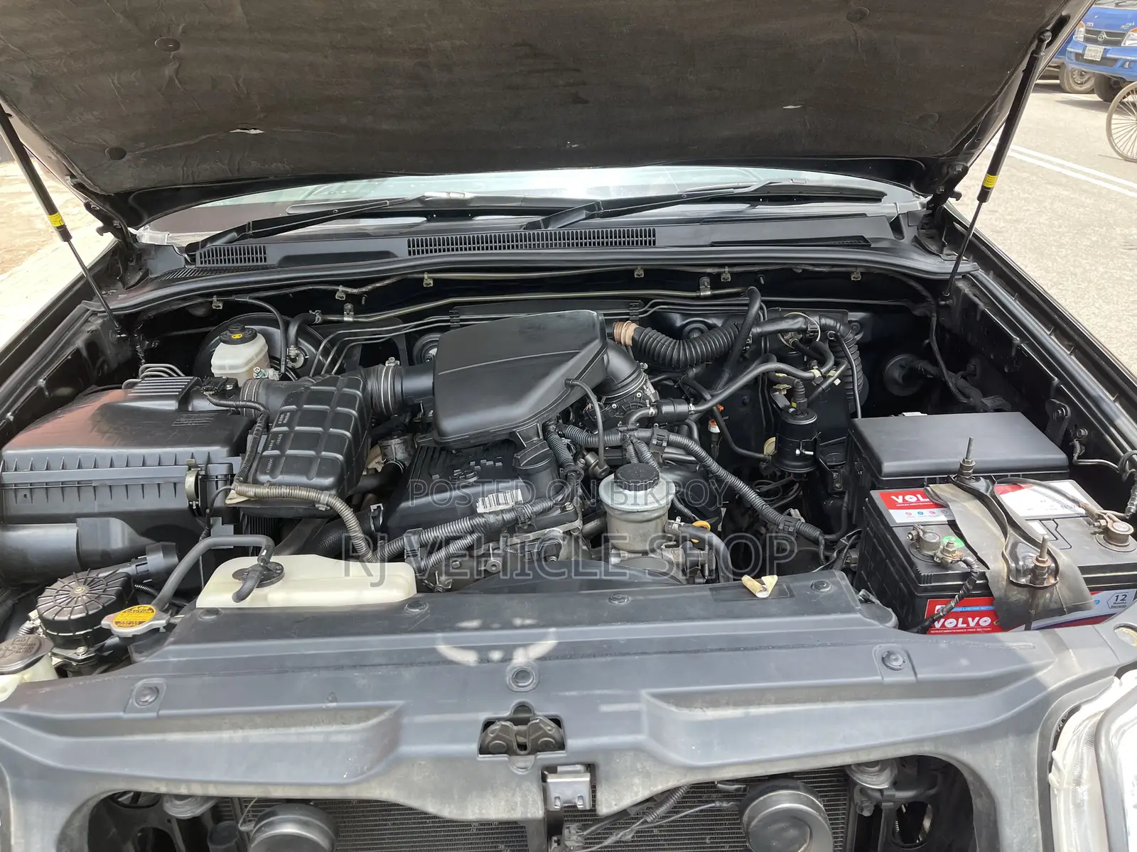 Toyota Hilux Surf 2.7 SSR 2009 Black