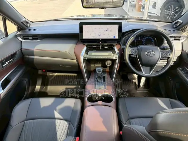Toyota Harrier 2022 Black