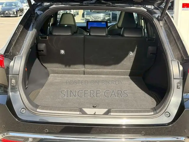 Toyota Harrier 2022 Black