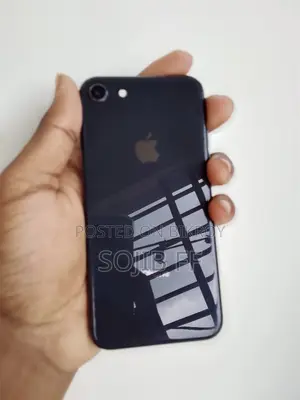 অ্যাপল আইফোন ৮ ৬৪ জিবি ব্ল্যাক