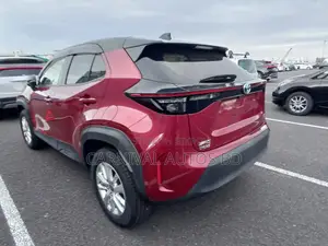 Toyota Yaris Cross 2021 Maroon