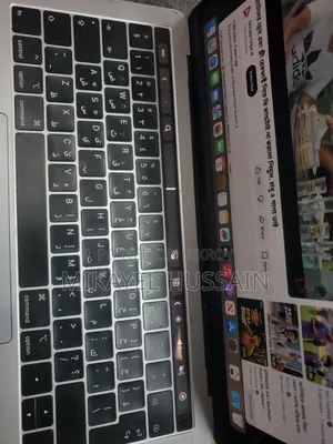 New Laptop Apple MacBook Pro 2018 8GB Intel Core I5 SSD 256GB