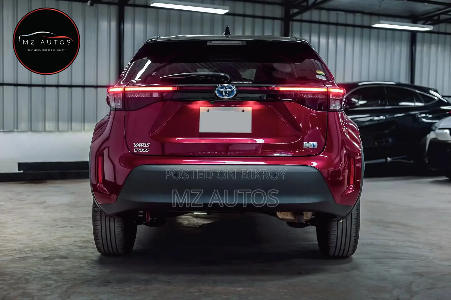 Toyota Yaris Cross 1.5 Hybrid AWD 2022 Red