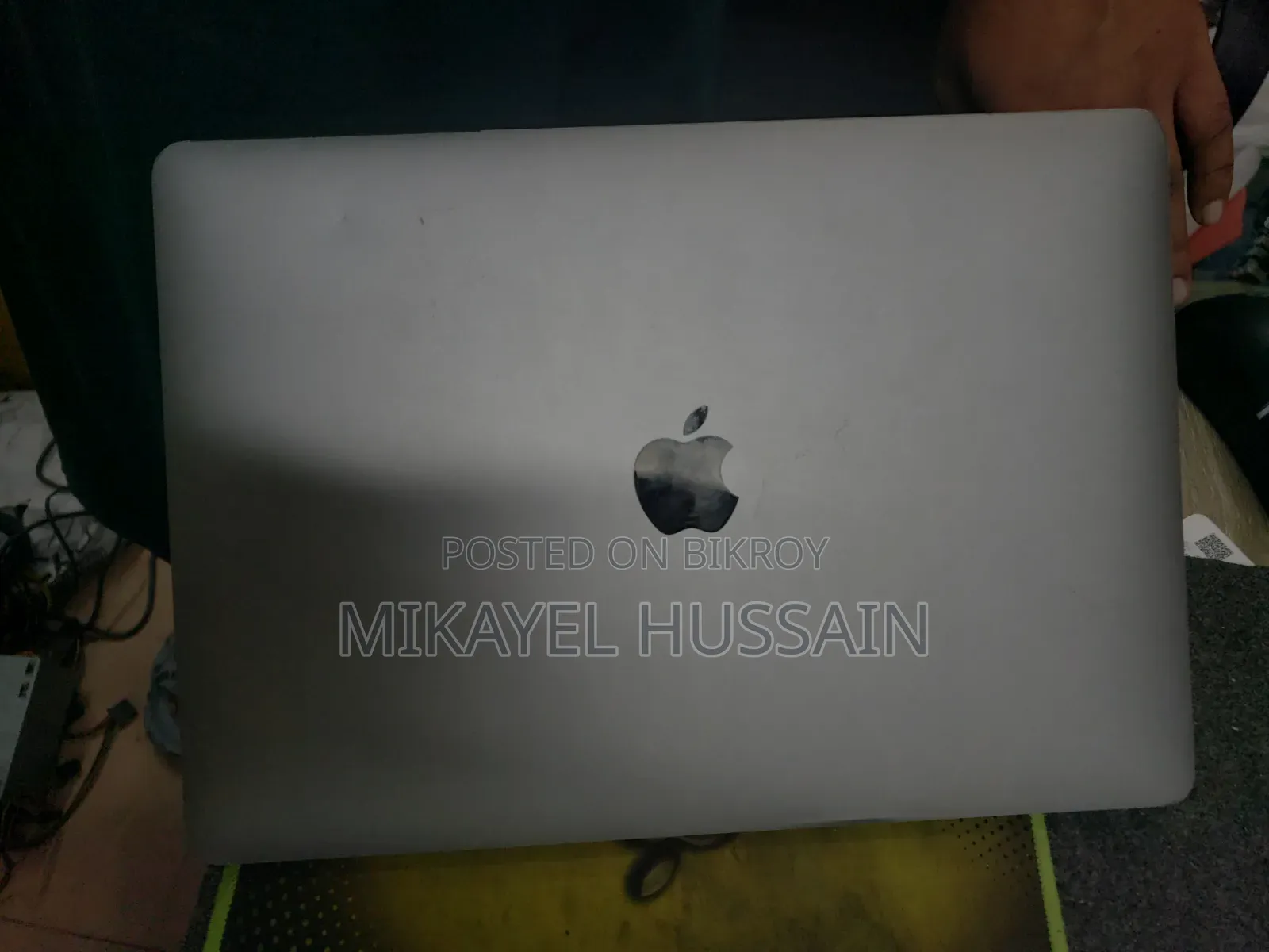 New Laptop Apple MacBook Pro 2018 8GB Intel Core I5 SSD 256GB
