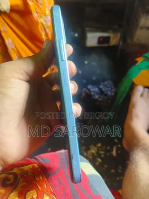 Oppo A18 128 GB Blue