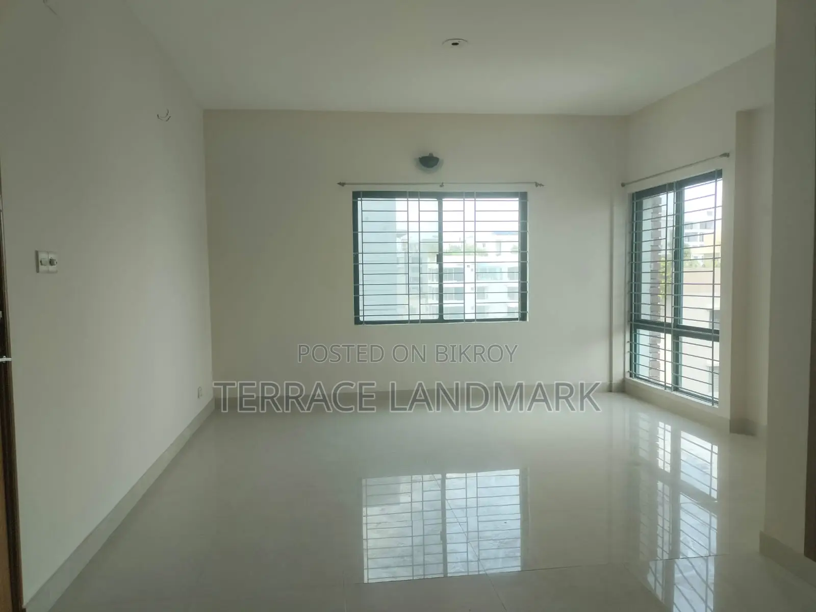 20-bedroom House in Basundhara for Sale