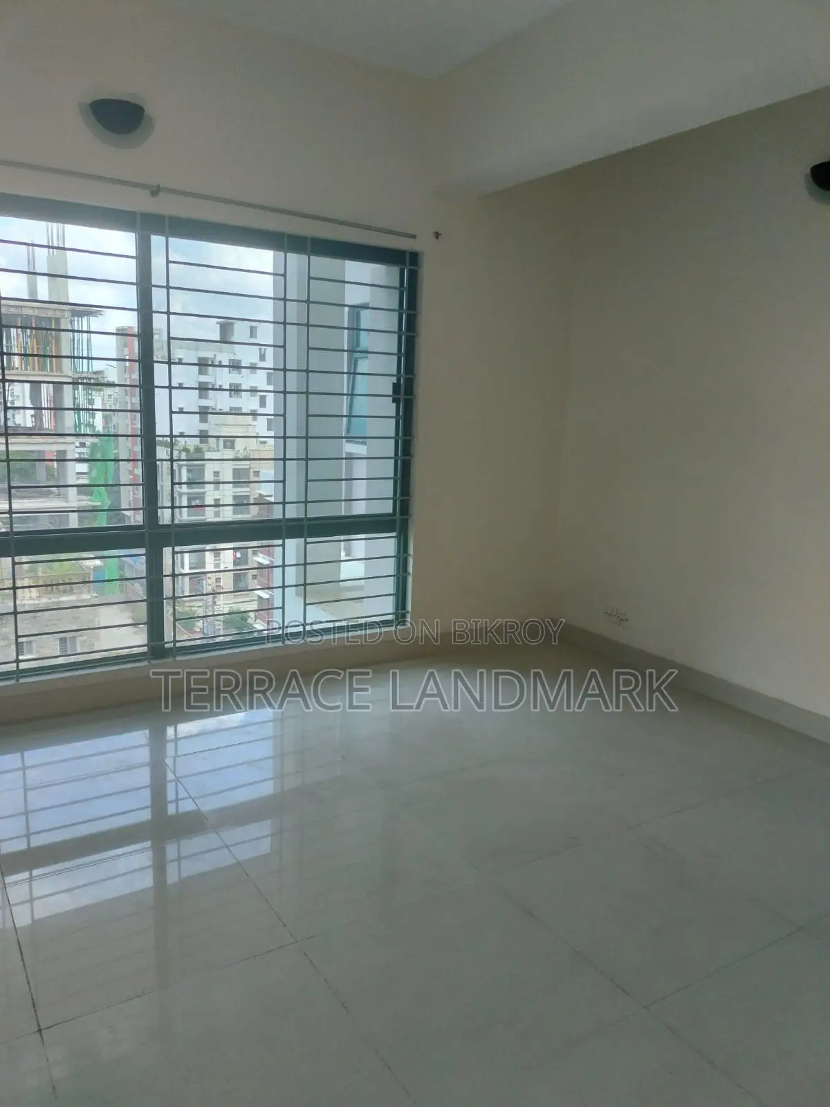 20-bedroom House in Basundhara for Sale