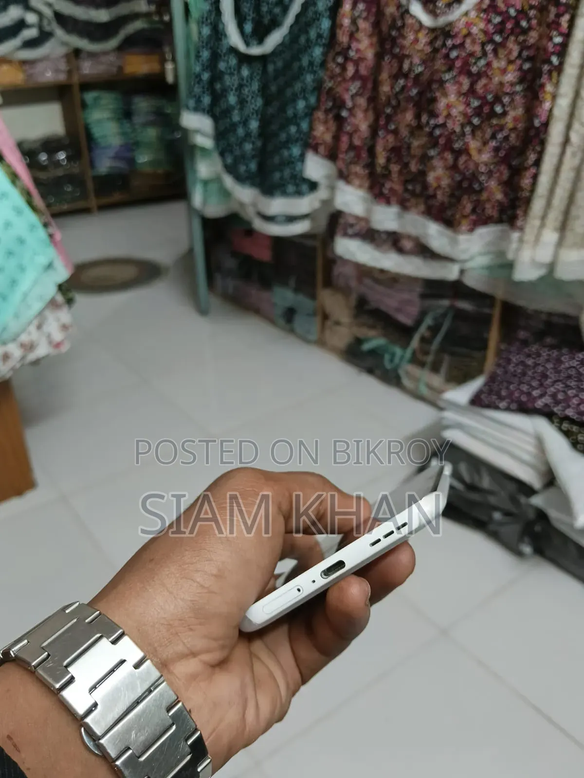 Tecno Pova 128 GB White