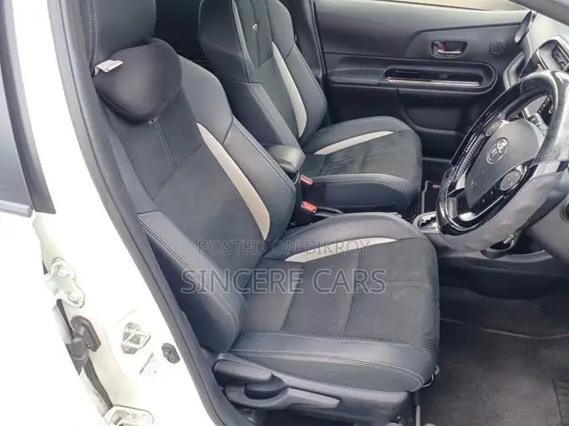 Toyota Aqua 2021 Pearl