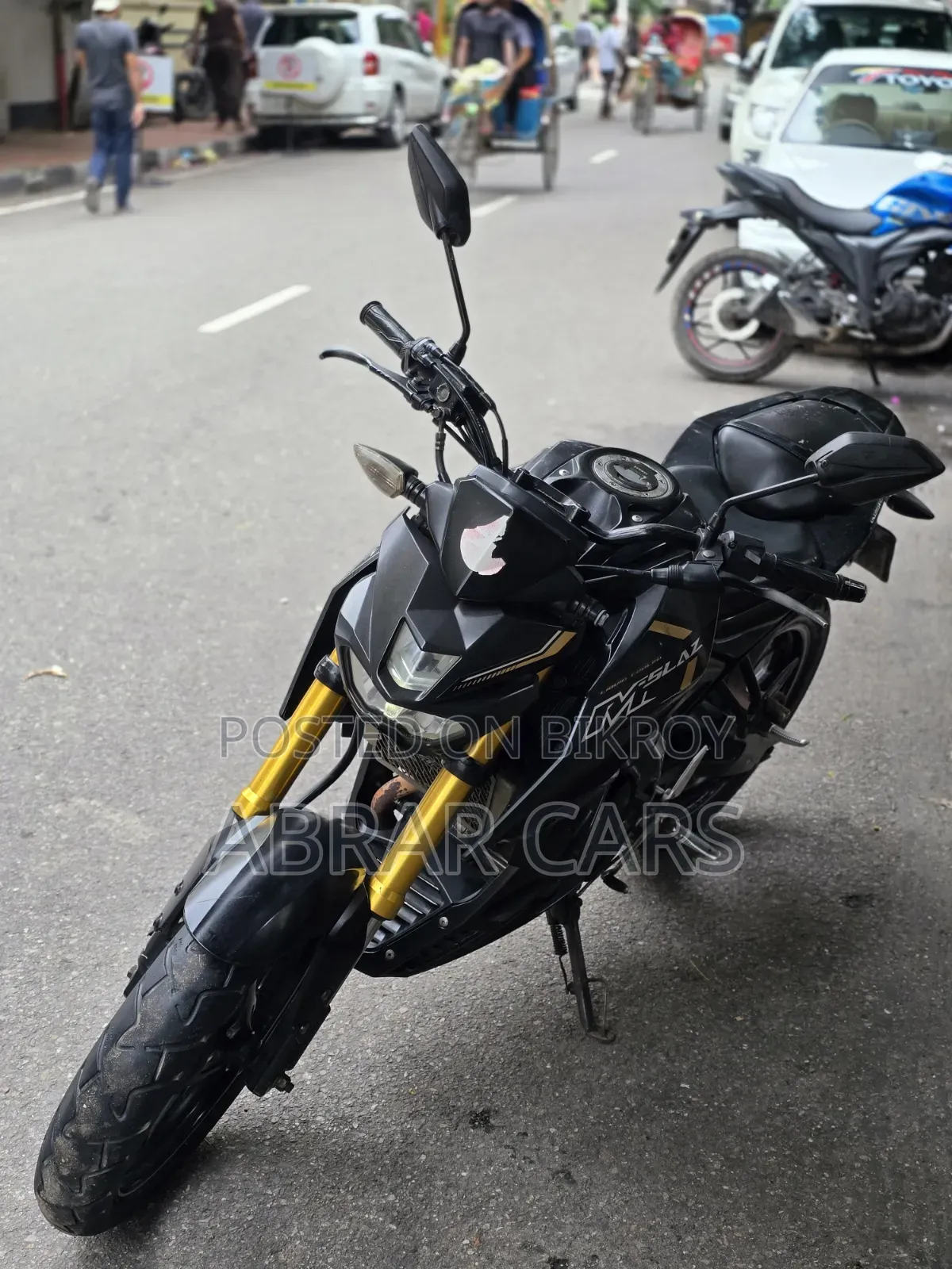 ইয়ামাহা ২০১৬ ব্ল্যাক