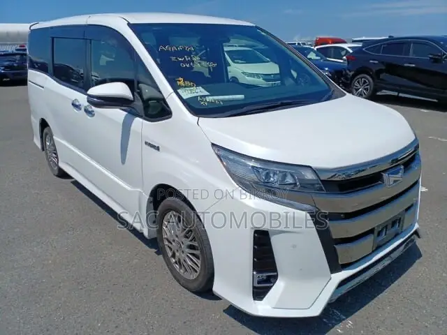 Toyota Noah 1.8 FWD Hybrid (7 seater) 2018 Pearl