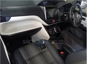 Toyota Noah 1.8 FWD Hybrid (7 seater) 2018 Pearl