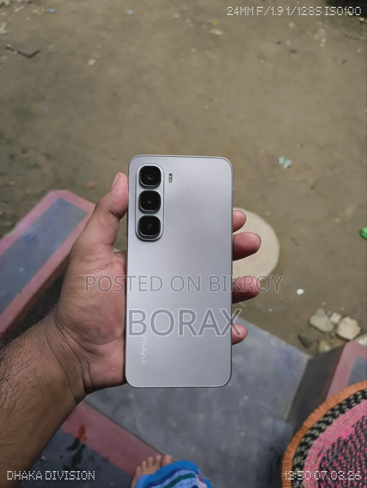 Infinix Hot 60i ১২৮ জিবি সাদা