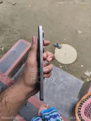 Infinix Hot 60i ১২৮ জিবি সাদা