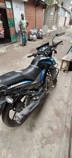 টিভিএস স্ট্রাইকার ১২৫ ২০১৮ নীল