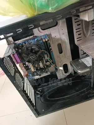 Desktop Computer HP 200 G4 2GB Intel Core i5 eMMC 500GB