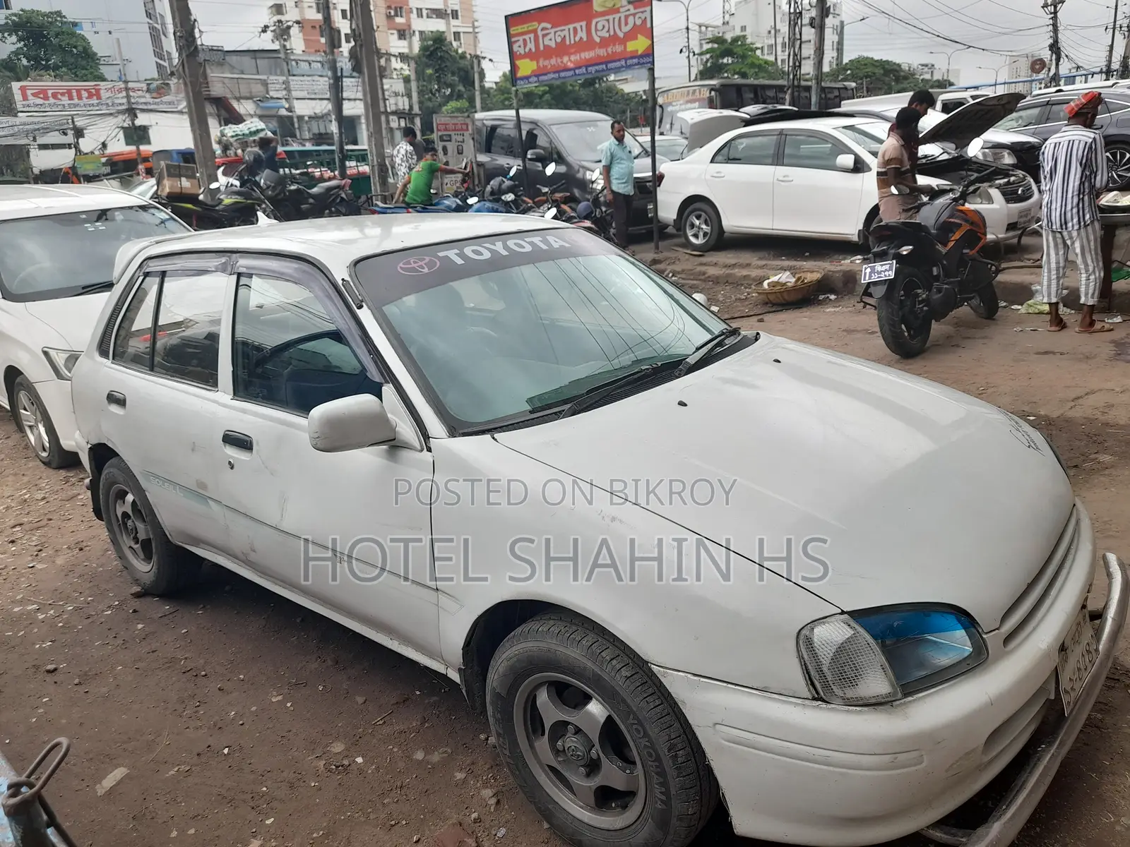 Toyota Starlet 1997 White