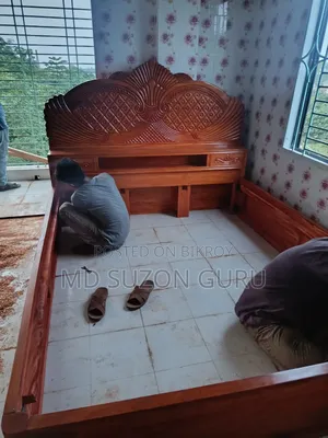 Box Bed 6 feet by 7 feet