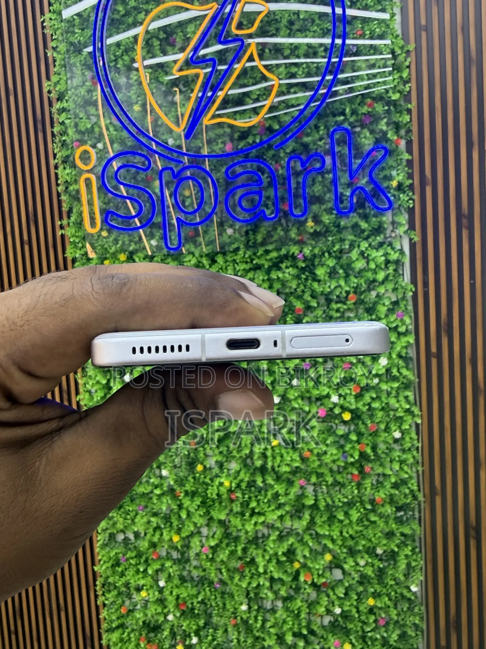 iQOO 13 256 GB Silver
