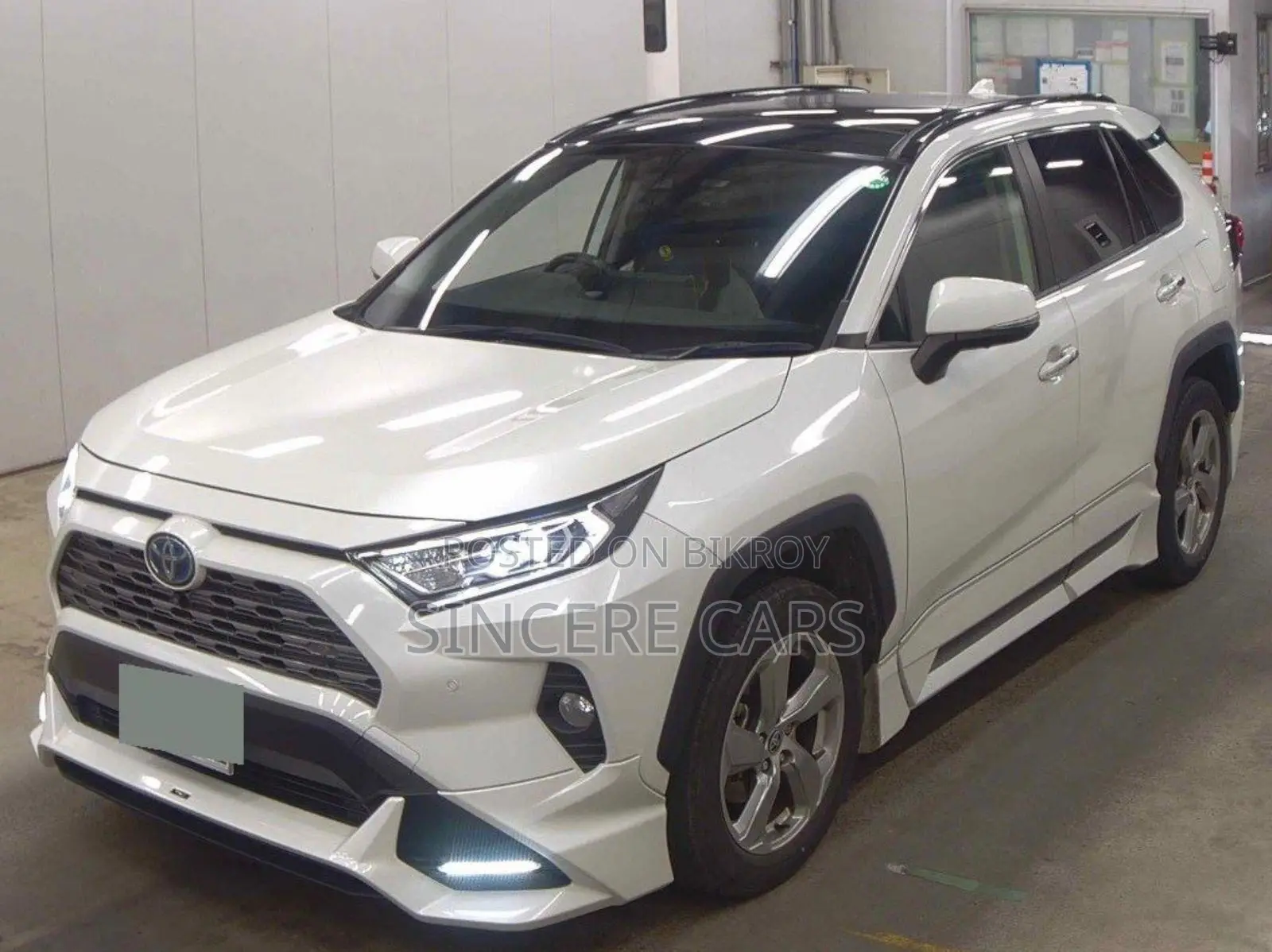 Toyota RAV4 2021 Pearl