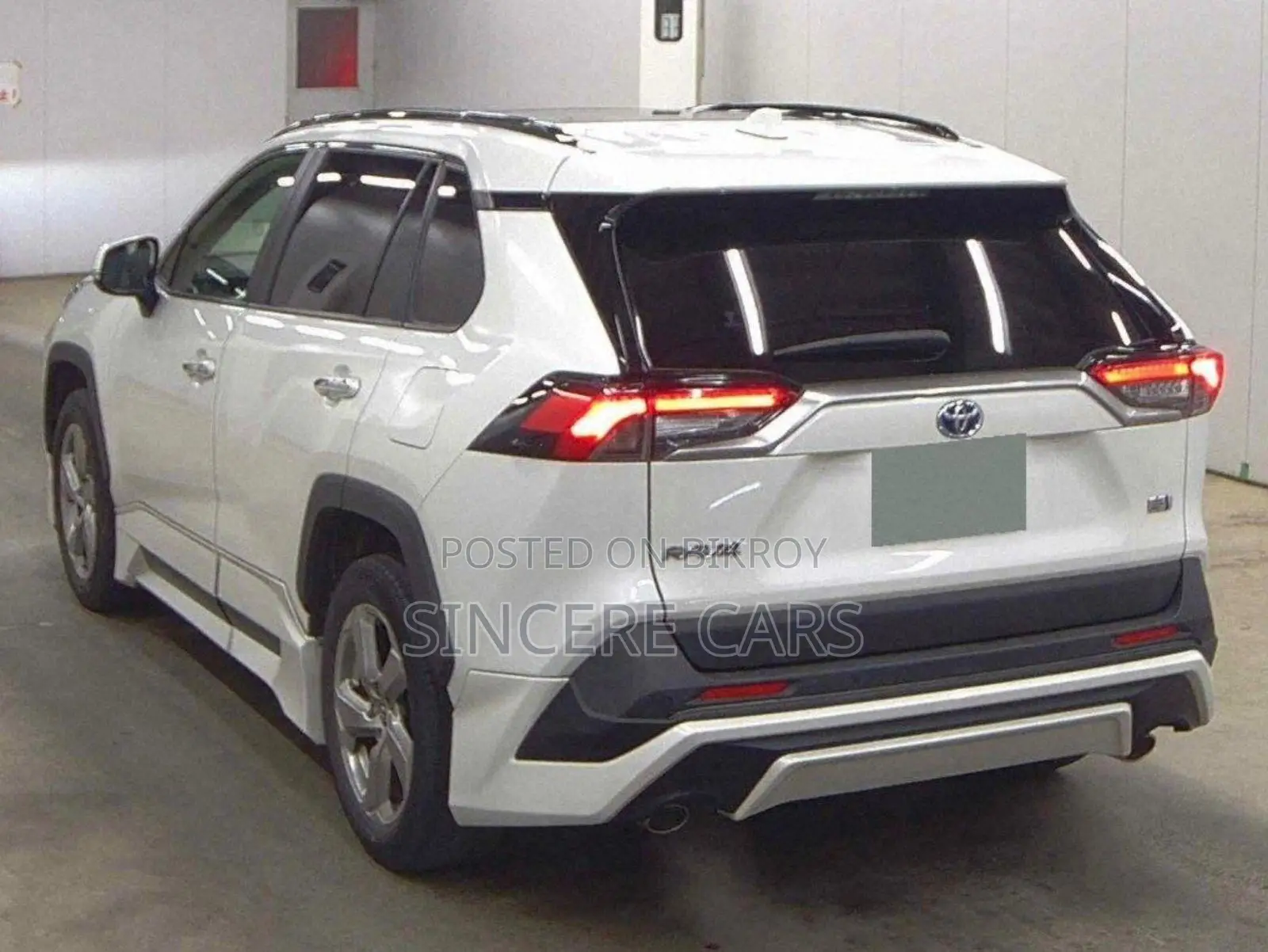 Toyota RAV4 2021 Pearl