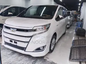 Toyota Noah 2021 Pearl