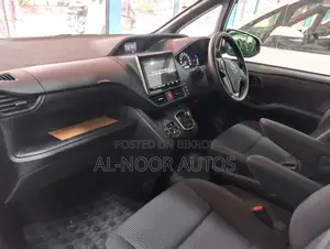Toyota Noah 2021 Pearl