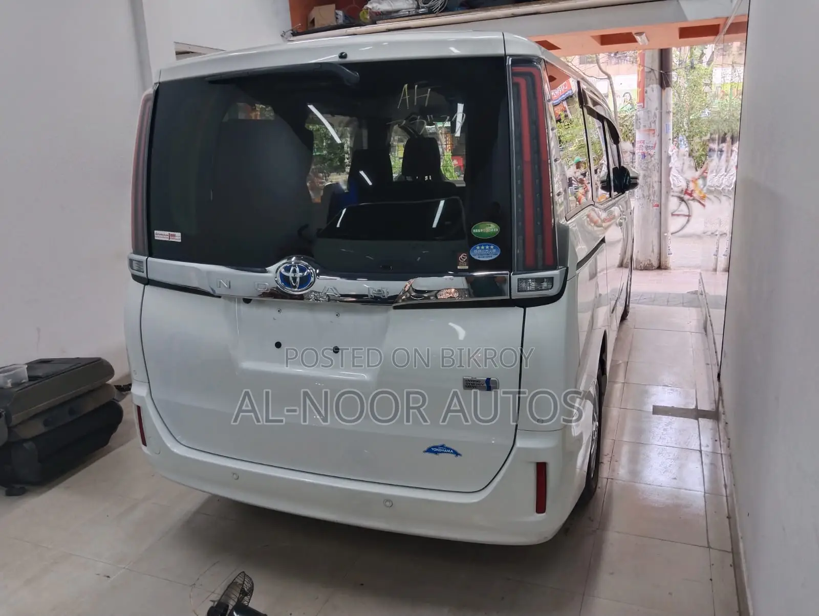 Toyota Noah 2021 Pearl