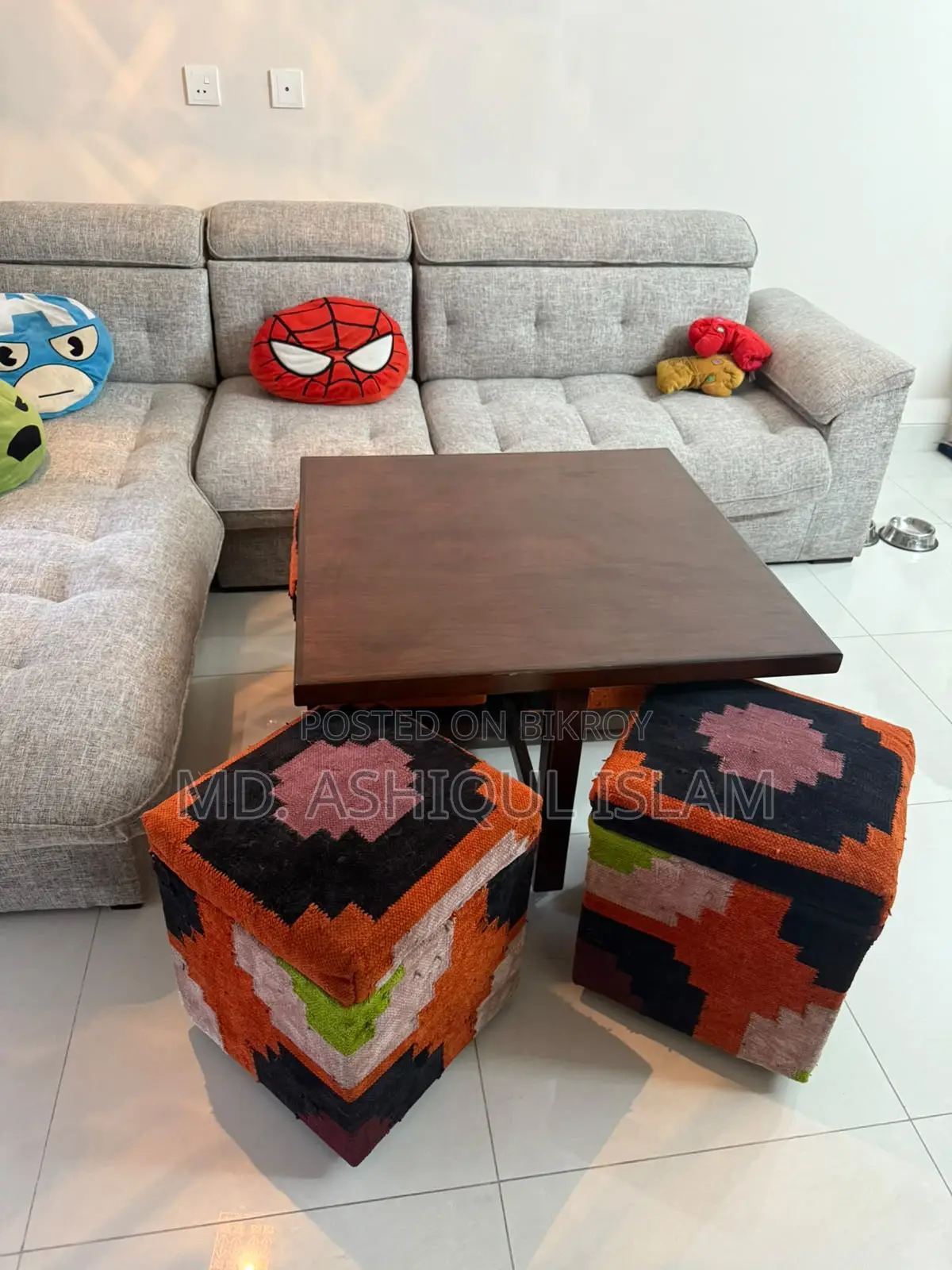 Coffee Table With 4 Stools (With Wheels)