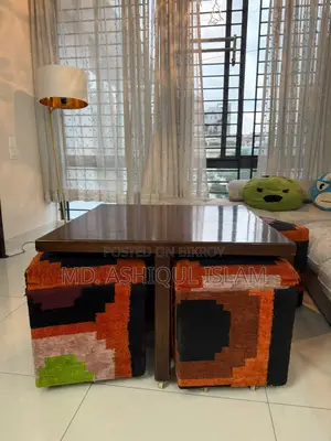 Coffee Table With 4 Stools (With Wheels)