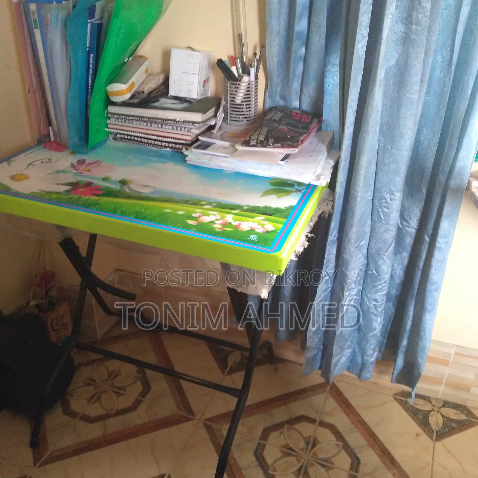 Folding Table, Selling Price-1000