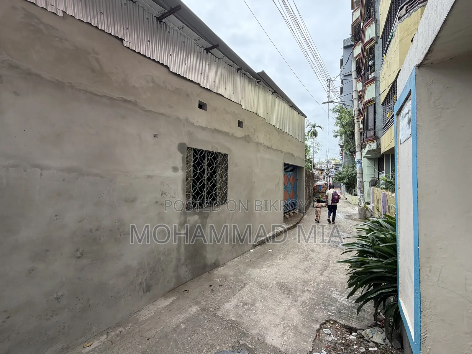 অল্প শব্দের কারখানা,গুদামঘর ভাড়াহবে