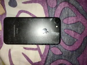 Apple iPhone 7 128 GB Black