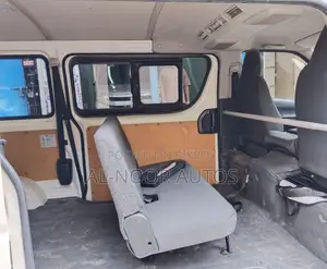 Toyota HiAce 2021 White