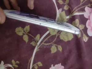 Apple iPhone 6s 64 GB Silver