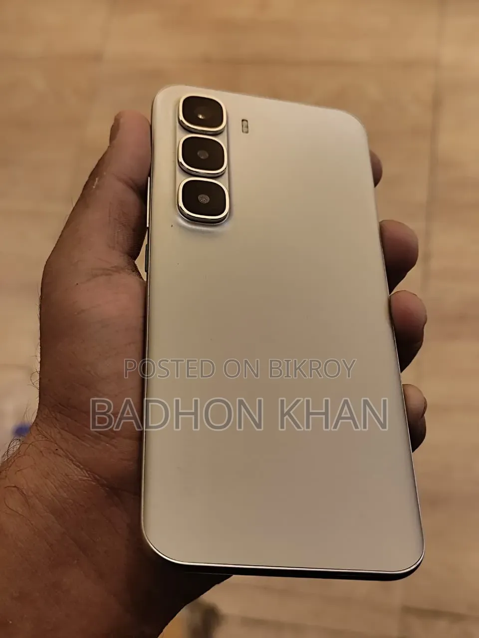 Infinix Hot 60 Pro+ 128 GB Silver