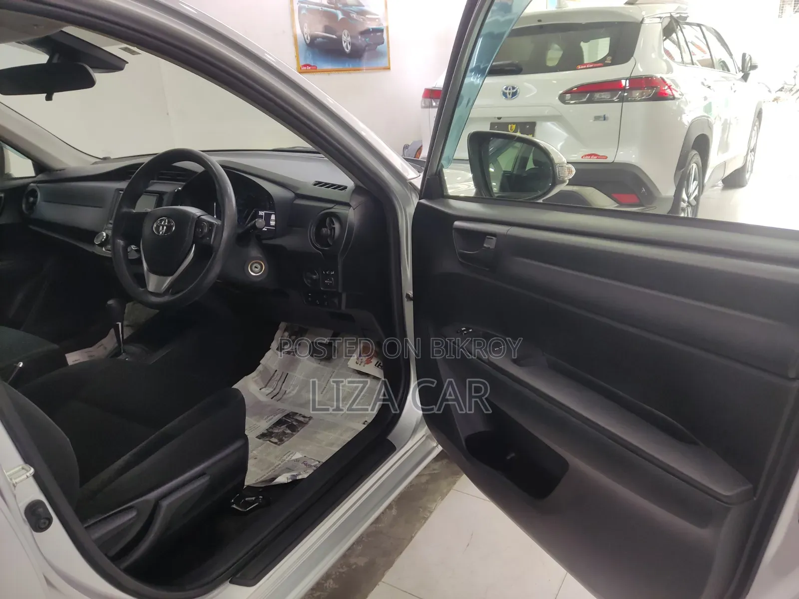 Toyota Prius 2021 Silver