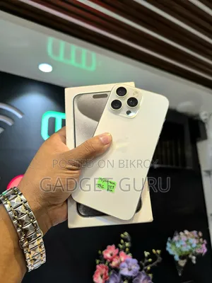 Apple iPhone 15 Pro Max 256 GB White