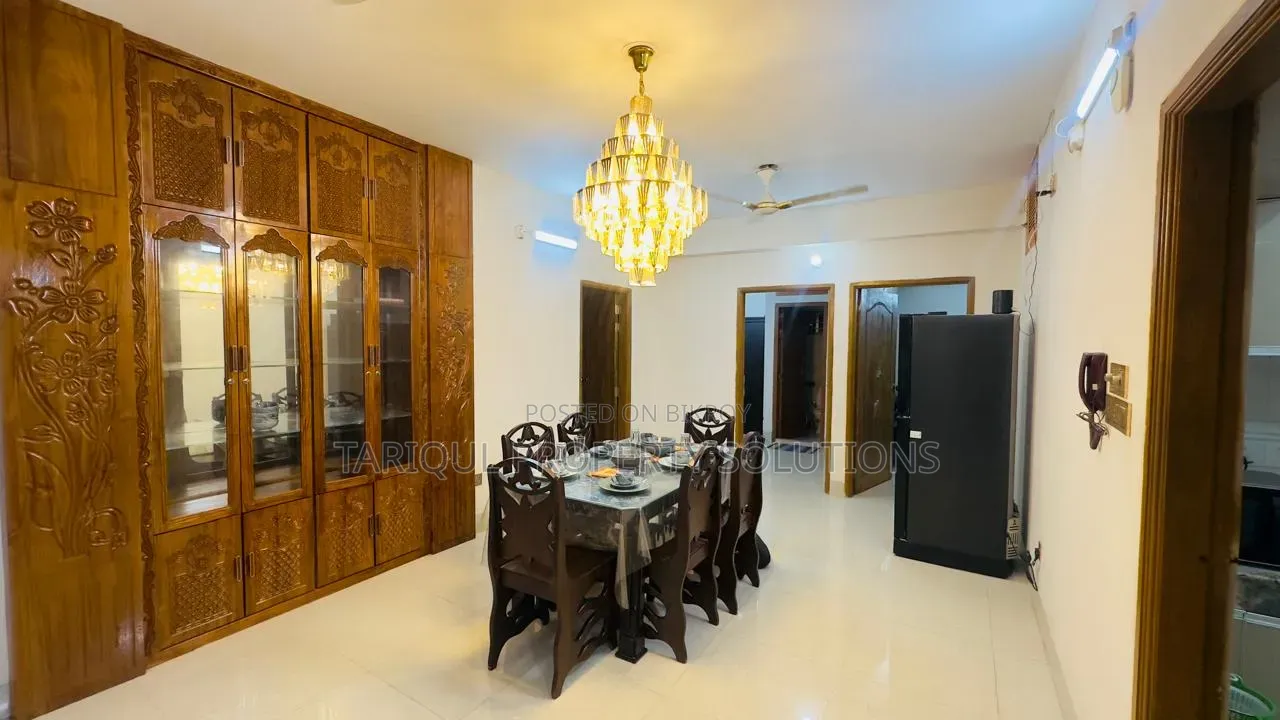আফতাব নগরে ভাড়ার জন্য ৪ বেডরুমের ফার্নিশড অ্যাপার্টমেন্ট