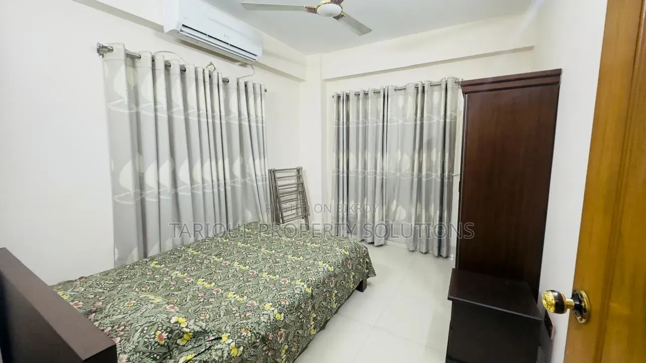 আফতাব নগরে ভাড়ার জন্য ৪ বেডরুমের ফার্নিশড অ্যাপার্টমেন্ট