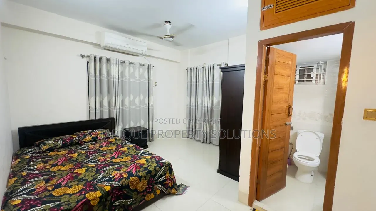 আফতাব নগরে ভাড়ার জন্য ৪ বেডরুমের ফার্নিশড অ্যাপার্টমেন্ট