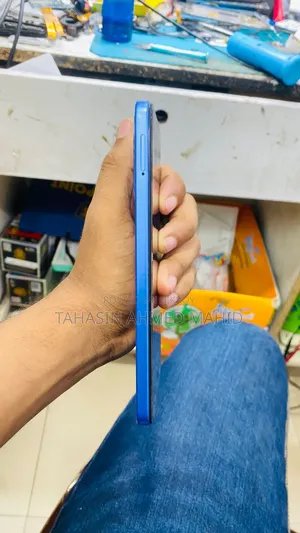 টেকনো স্পার্ক ৪০ ২৫৬ জিবি ব্লু