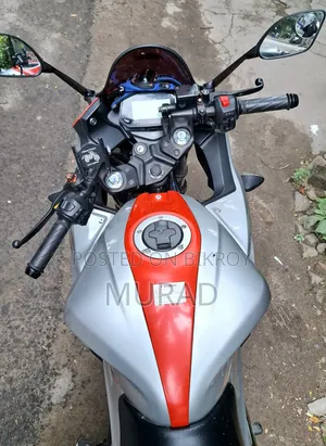 Suzuki Gixxer SF FI 2023 Orange