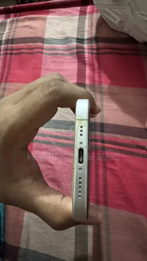 Apple iPhone 16 128 GB White