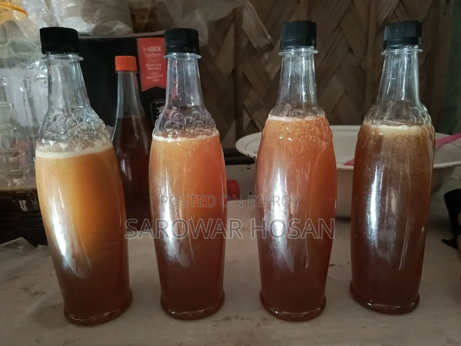 ১০০% খাঁটি অর্গানিক প্রকৃতিক চাকের মধু
