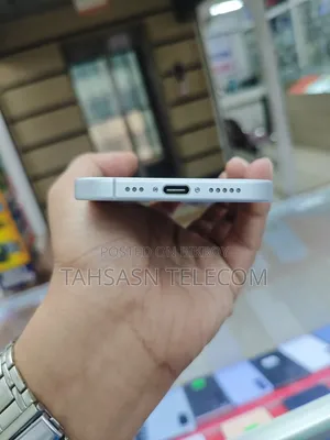 Apple iPhone 16 128 GB White